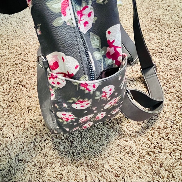 Betsey Johnson Backpack - Picture 5 of 12